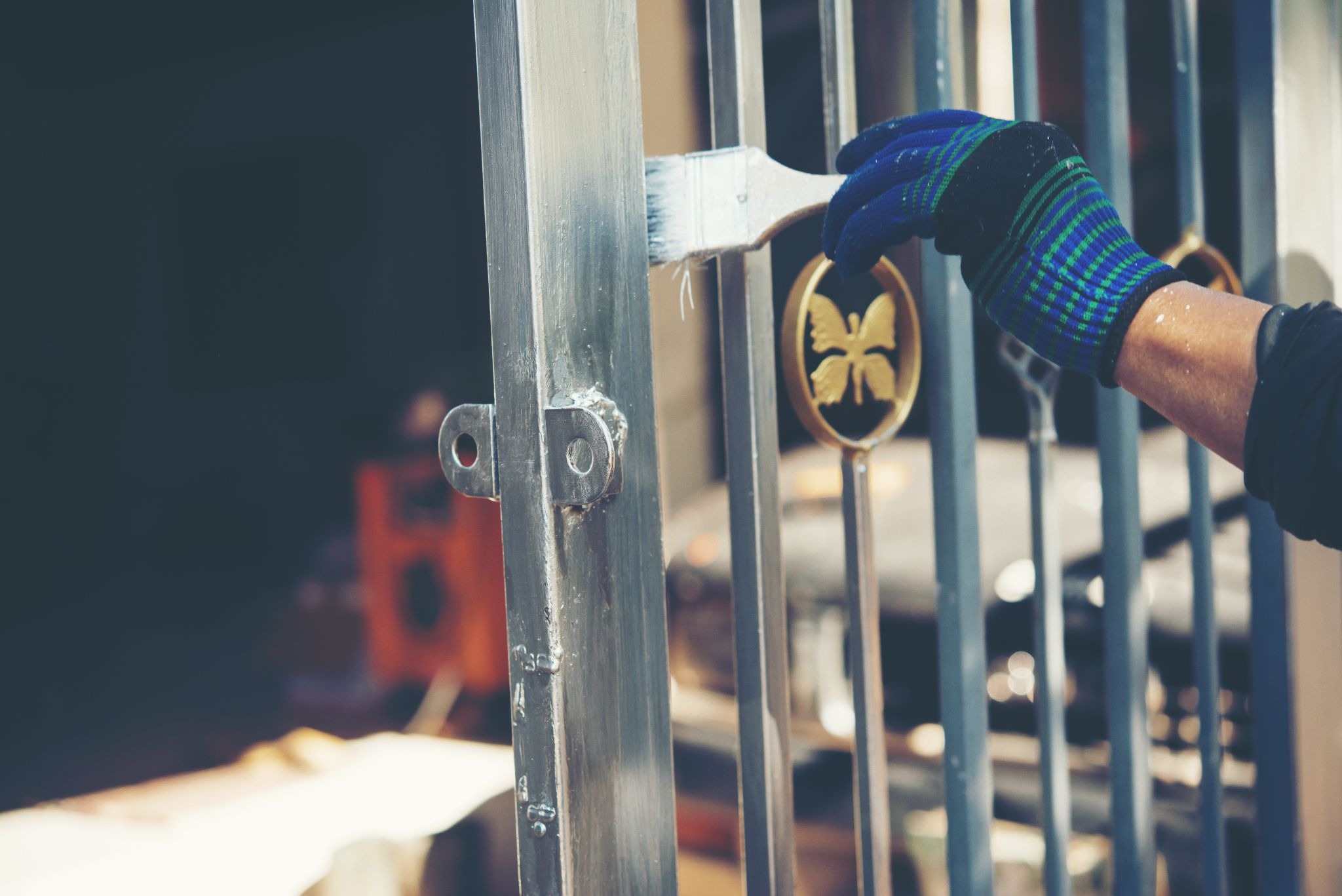 How to Choose the Right Hardware and Metal Materials for Home Projects